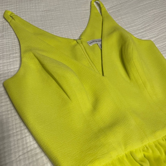 Stunning Alicia Mixed Media Midi Dress in Lemongrass. - Picture 5 of 8